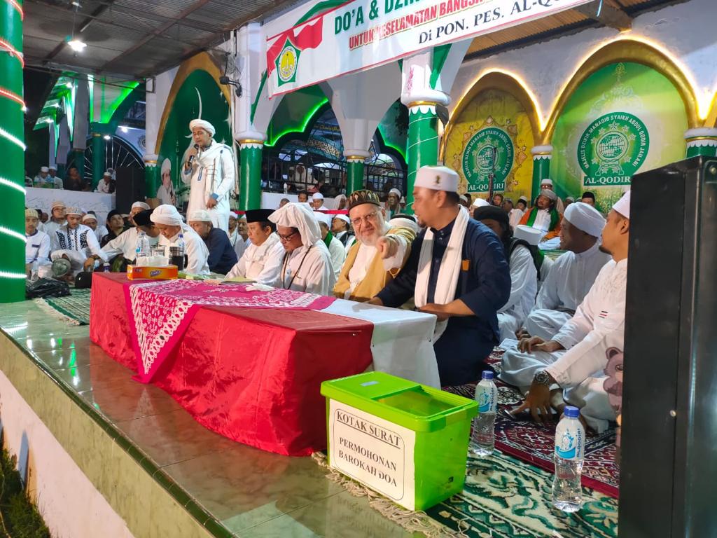 Doa dan Dzikir Manaqib Syekh Abdul Qodir Al Jailani di Ponpes Al Qodiri Jember